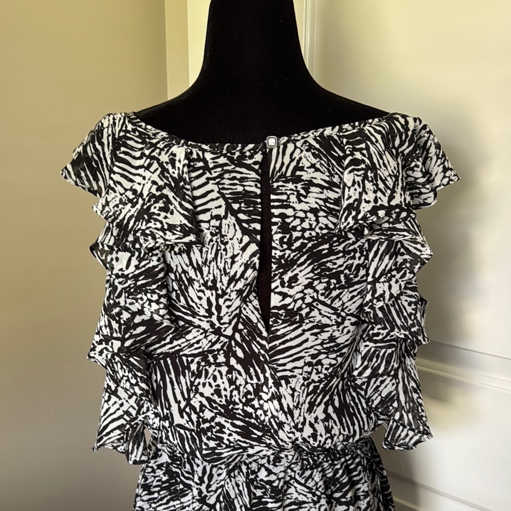 BCBGeneration Ruffles Dress - Picture 5 of 10